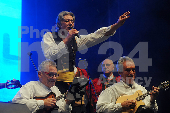 Ljubljana, Hala Tivoli, Concert (6. Rojstni dan Radia Aktual - Birthday of Radio Aktual - Novi Fosili)