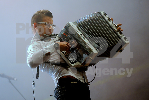 Ljubljana, Hala Tivoli, Concert (6. Rojstni dan Radia Aktual - Birthday of Radio Aktual - Novi Fosili)