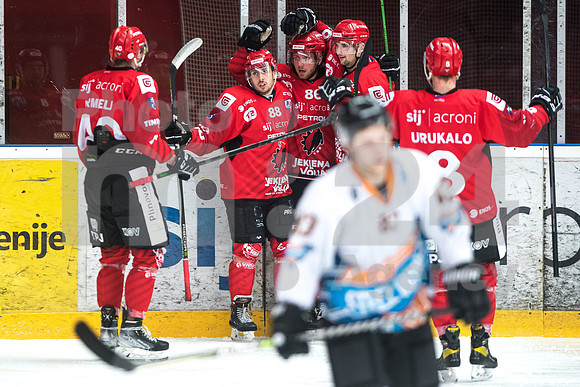 Alps Hockey League ( HDD Jesenice - Steel Wings Linz )