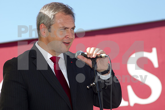 Opening Ceremony (Prenovljena klet in trgovina Vinakras)