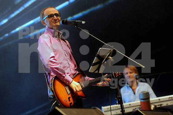 Ljubljana, Hala Tivoli, Concert (6. Rojstni dan Radia Aktual - Birthday of Radio Aktual - Novi Fosili)