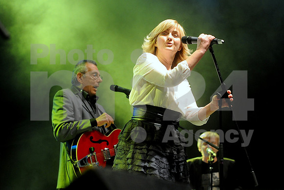 Ljubljana, Hala Tivoli, Concert (6. Rojstni dan Radia Aktual - Birthday of Radio Aktual - Novi Fosili)